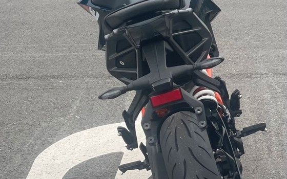 Neufahrzeug KTM 390 Duke - Bild 10