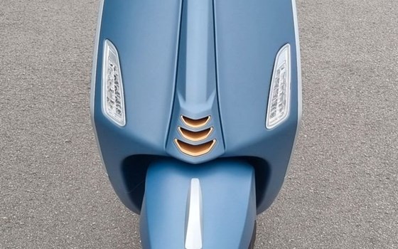 Neufahrzeug Vespa Primavera 125 Officina 8 - Bild 5