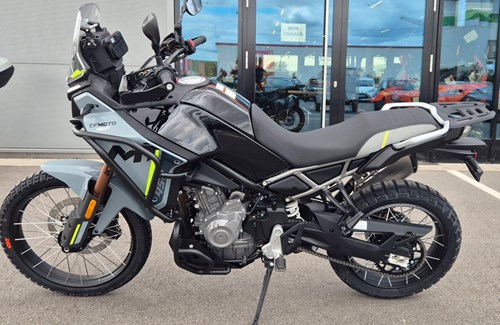 Neumotorrad CFMOTO 450MT