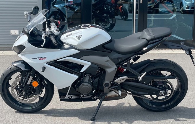 Triumph Daytona 660