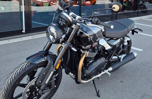 Neumotorrad Triumph Speed Twin 900