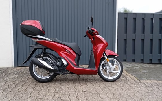 Gebrauchtmotorrad Honda SH125i - Bild 6