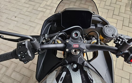 Neufahrzeug Aprilia Tuono V4 1100 Factory - Bild 18