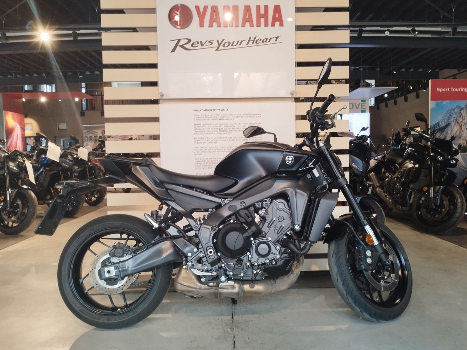Yamaha MT-09 Y-AMT 