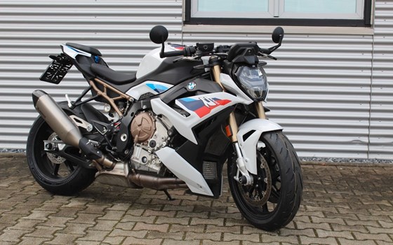 Gebrauchtmotorrad BMW S 1000 R - Bild 1