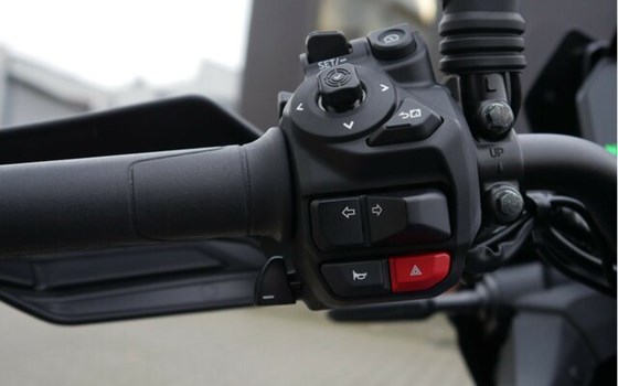 Gebrauchtmotorrad Yamaha Tracer 9 GT+ - Bild 26