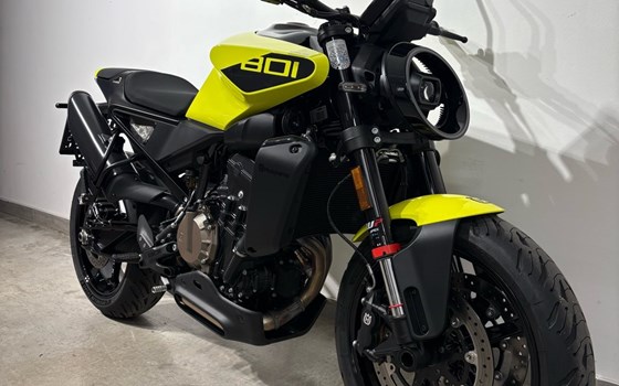 Gebrauchtmotorrad Husqvarna Vitpilen 801 - Bild 2