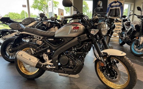 Neufahrzeug Yamaha XSR125 Legacy - Bild 1
