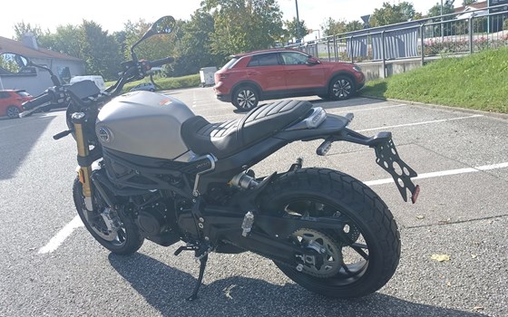 Gebrauchtmotorrad Benelli Leoncino 800 - Bild 6