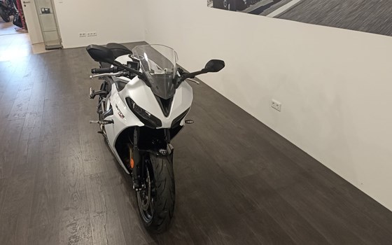 Gebrauchtmotorrad Triumph Daytona 660 - Bild 1