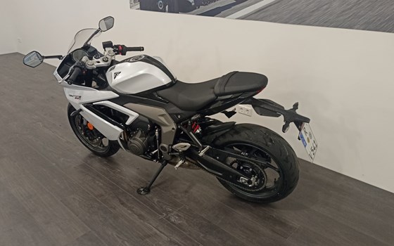 Gebrauchtmotorrad Triumph Daytona 660 - Bild 4