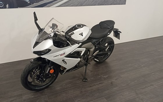 Gebrauchtmotorrad Triumph Daytona 660 - Bild 6