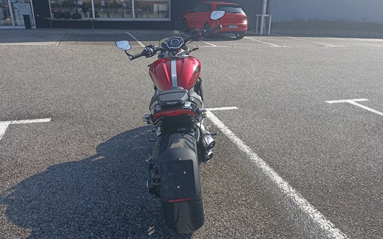Gebrauchtmotorrad Triumph Rocket 3 R - Bild 6