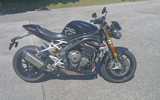 Gebrauchtmotorrad Triumph Speed Triple 1200 RS - Bild 3