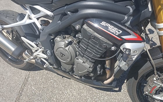 Gebrauchtmotorrad Triumph Speed Triple 1200 RS - Bild 9