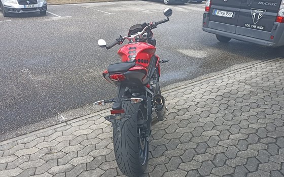 Gebrauchtmotorrad Triumph Street Triple S - Bild 4