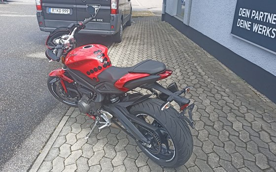 Gebrauchtmotorrad Triumph Street Triple S - Bild 5