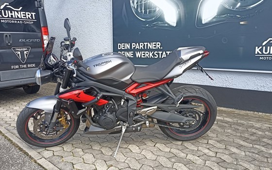 Gebrauchtmotorrad Triumph Street Triple 765 R - Bild 2