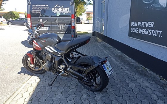 Gebrauchtmotorrad Triumph Trident 660 - Bild 3