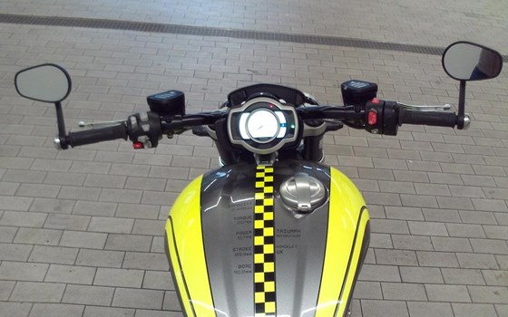 Gebrauchtmotorrad Triumph Rocket 3 R - Bild 3