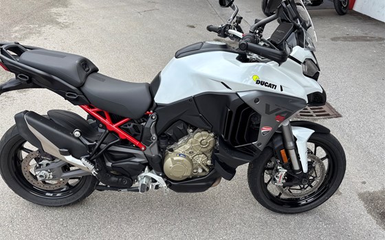 Gebrauchtmotorrad Ducati Multistrada V4 S - Bild 1