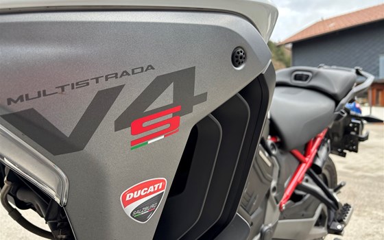 Gebrauchtmotorrad Ducati Multistrada V4 S - Bild 5