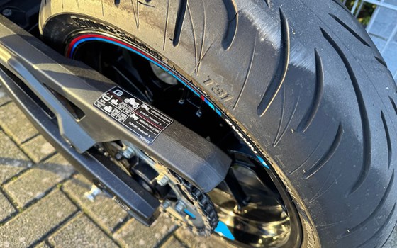 Gebrauchtmotorrad Suzuki GSX-8R - Bild 13