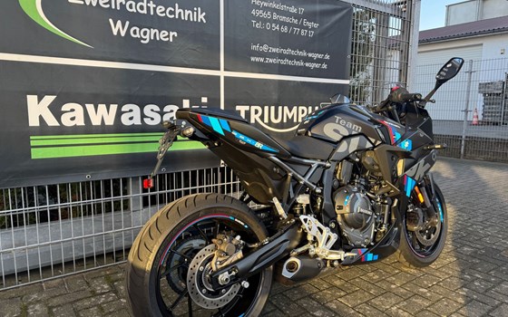 Gebrauchtmotorrad Suzuki GSX-8R - Bild 2