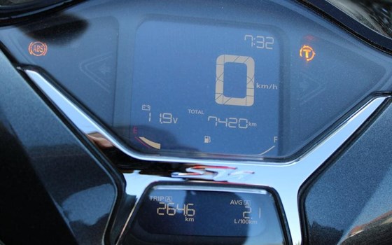 Gebrauchtmotorrad Honda SH125 - Bild 6