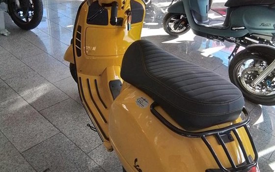 Neufahrzeug Vespa GTS 300 Super - Bild 5