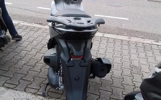 Neufahrzeug Honda SH350i - Bild 4