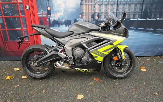 Gebrauchtmotorrad Triumph Daytona 660 - Bild 2