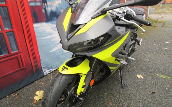 Gebrauchtmotorrad Triumph Daytona 660 - Bild 4