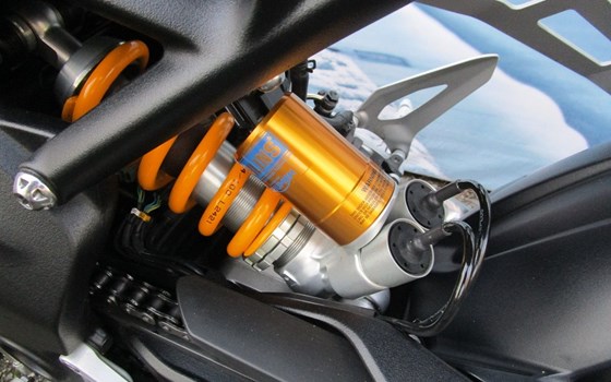 Gebrauchtmotorrad Triumph Speed Triple 1200 RR - Bild 11