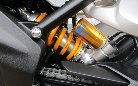 Gebrauchtmotorrad Triumph Speed Triple 1200 RR James Bond Edition - Bild 10