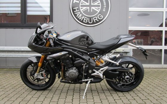 Gebrauchtmotorrad Triumph Speed Triple 1200 RR James Bond Edition - Bild 12