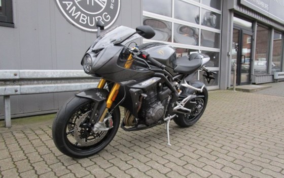 Gebrauchtmotorrad Triumph Speed Triple 1200 RR James Bond Edition - Bild 13