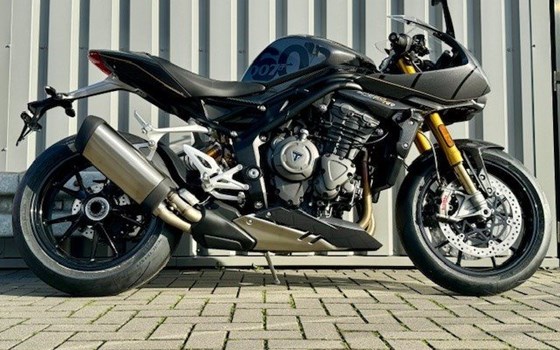 Gebrauchtmotorrad Triumph Speed Triple 1200 RR James Bond Edition - Bild 2