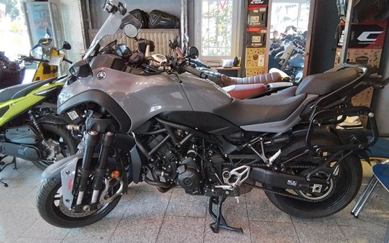 Gebrauchtmotorrad Yamaha Niken GT - Bild 3