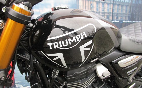 Gebrauchtmotorrad Triumph Speed 400 - Bild 4
