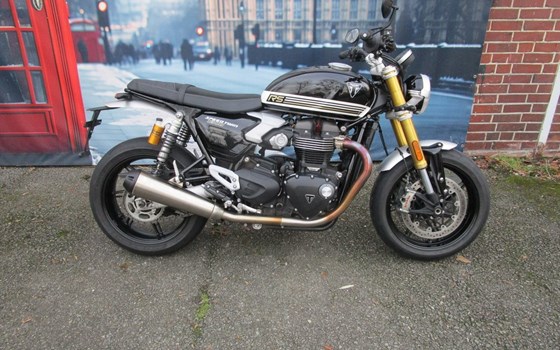 Gebrauchtmotorrad Triumph Speed Twin 1200 RS - Bild 2