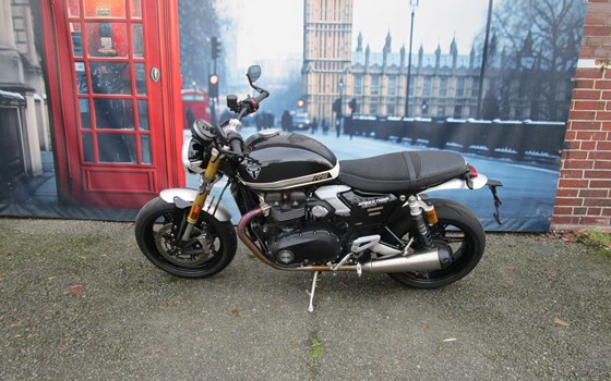 Gebrauchtmotorrad Triumph Speed Twin 1200 RS - Bild 3