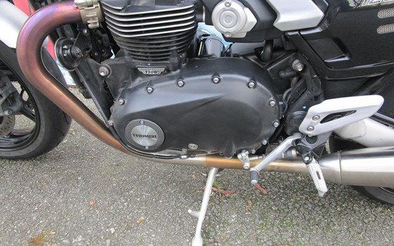 Gebrauchtmotorrad Triumph Speed Twin 1200 RS - Bild 4