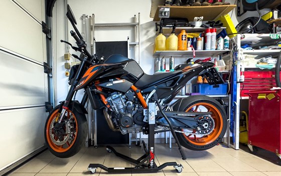 Gebrauchtmotorrad KTM 890 Duke R - Bild 2