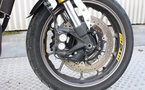 Gebrauchtmotorrad Yamaha MT-09 - Bild 11