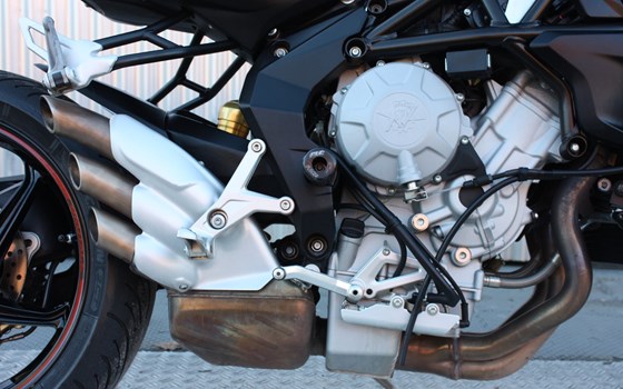 Gebrauchtmotorrad MV Agusta Brutale 800 - Bild 6