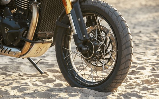 Neufahrzeug Triumph Scrambler 400 XC - Bild 18