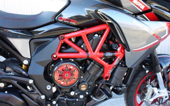 Gebrauchtmotorrad MV Agusta Turismo Veloce 800 RC SCS - Bild 5