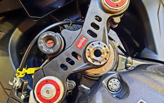 Neufahrzeug Aprilia RSV4 1100 - Bild 5