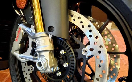 Neufahrzeug Aprilia RSV4 1100 Factory - Bild 7